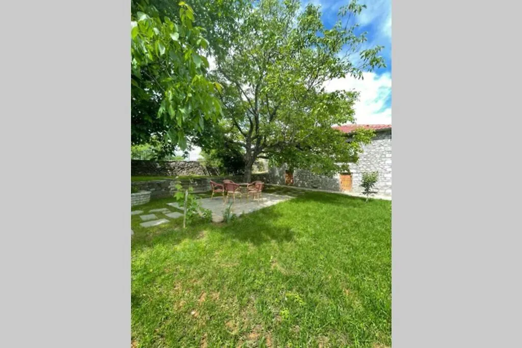 Bujtina Cakuli, Rehove - Erseke Villa Albania