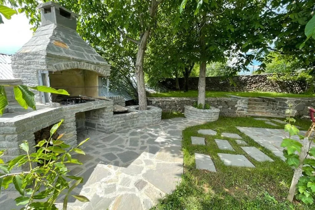 Bujtina Cakuli, Rehove - Erseke Villa